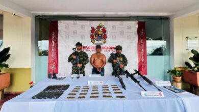 Photo of Capturan a dos presuntos integrantes del ELN tras operación militar en el Cauca