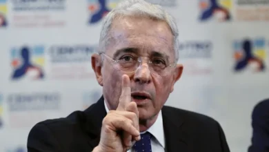 Photo of “La ayuda es recuperación de soberanía, no violación”: Uribe respalda asistencia militar de Estados Unidos contra el narcoterrorismo