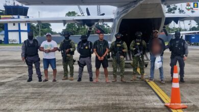 Photo of Capturan a cinco presuntos integrantes de red que enviaba cocaína en semi sumergibles hacia Centroamérica y México