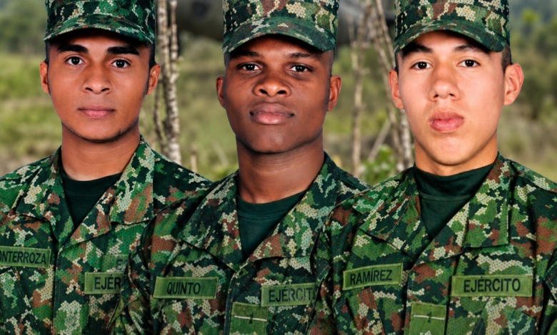 Soldados del Ejército Nacional durante operaciones militares en zona rural de Colombia.