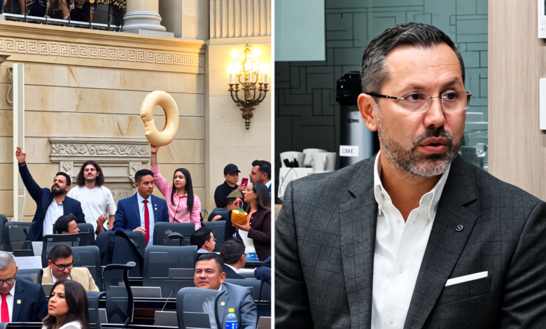 Congresistas utilizan balones y flotadores durante una protesta en el Congreso relacionada con el ministro de Vivienda Jaime Andrés Beltrán.