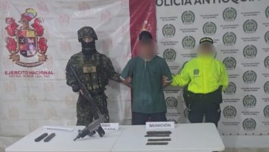 Photo of Capturan en Antioquia a presunto integrante del Clan del Golfo con una Mini Uzi y 137 cartuchos
