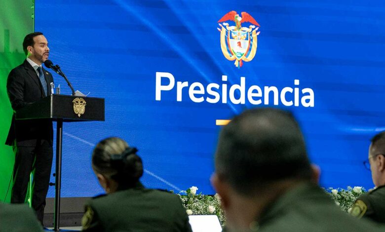 Presidente anuncia medidas para mantener la presencia estatal en zonas recuperadas.