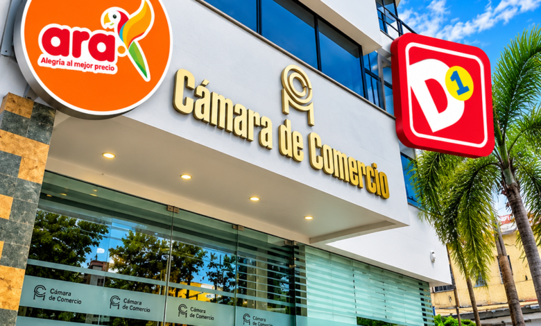 Fachada de la Cámara de Comercio de Montería con los logotipos de D1 y Ara en una composición ilustrativa sobre el comercio local.