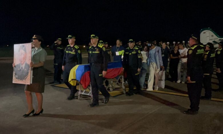 Homenaje a la patrullera María José Recuero Suárez en el barrio Mocarí de Montería.